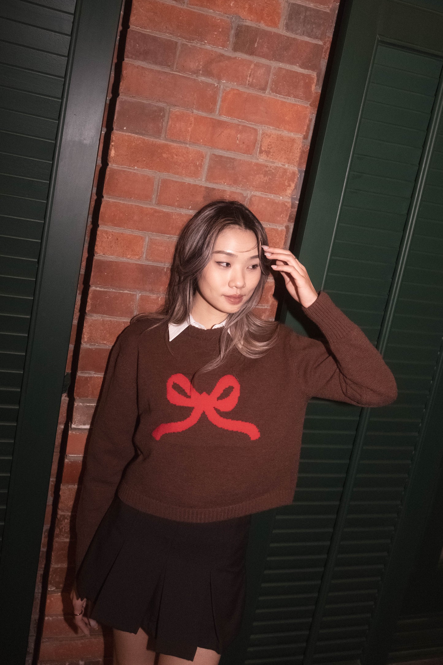 [ 潮流必備！蝴蝶結針織 top ] Bow Ribbon Sweater - Brown