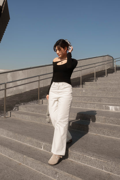 SALE [ 大力推薦! 小性感彈性薄長衫 ] Sneak Out Top - 2 colours