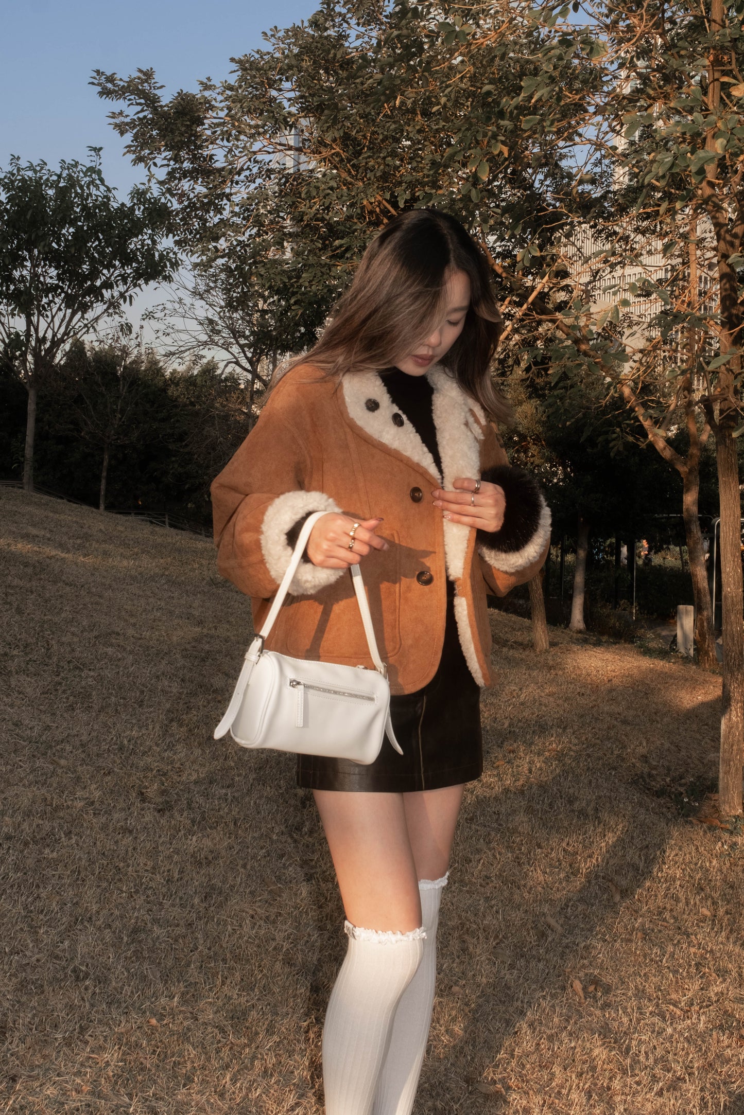 SALE  [ 一衫兩著~ 🤎 反轉變新款 ] Two-Way Suede Fluffy Jacket (Reversible)