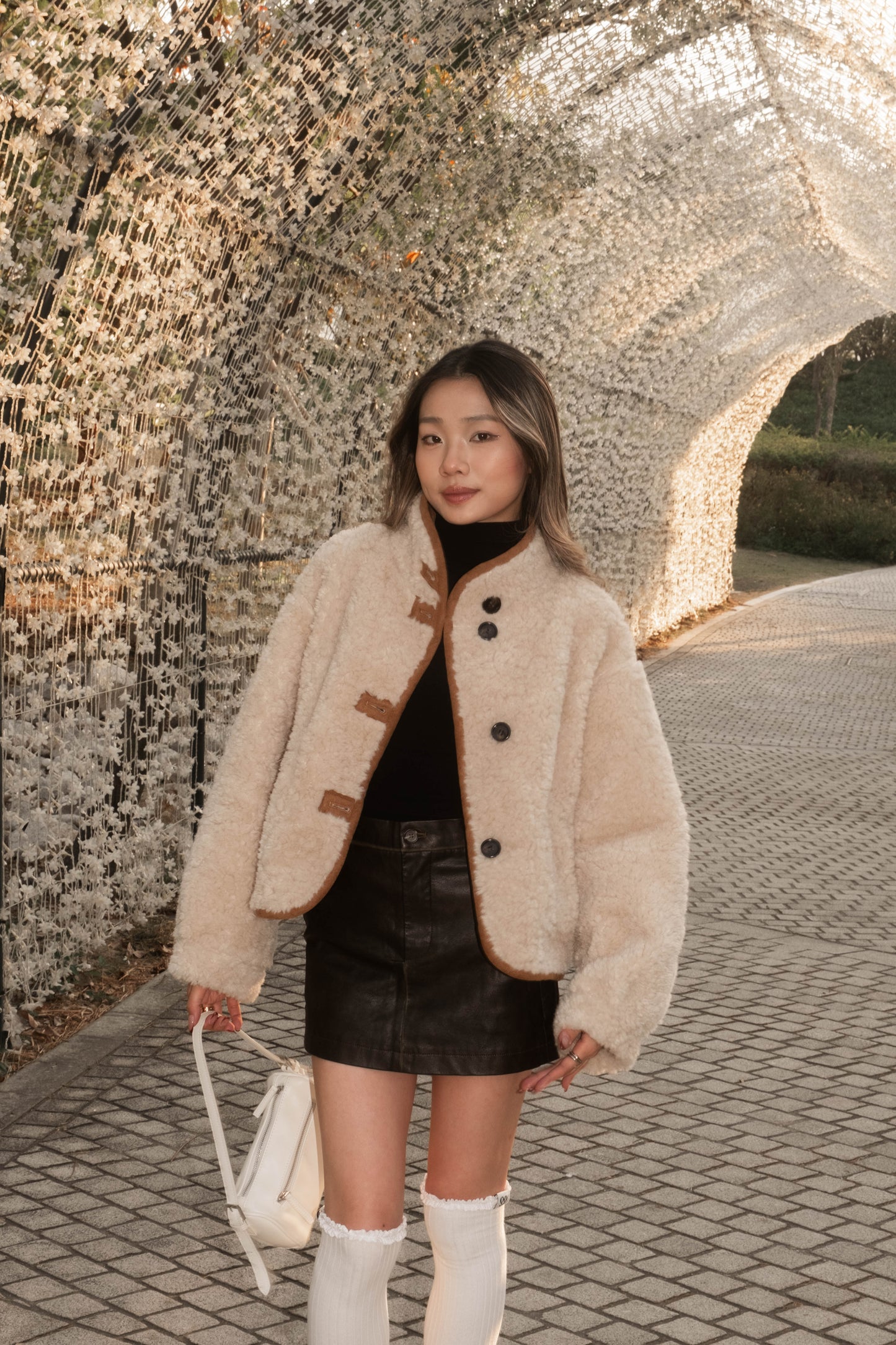 SALE  [ 一衫兩著~ 🤎 反轉變新款 ] Two-Way Suede Fluffy Jacket (Reversible)