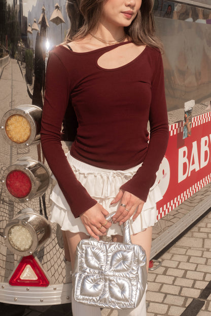 [ 🆕 大力推薦! 小性感彈性薄長衫 ] Sneak Out Top - 2 colours