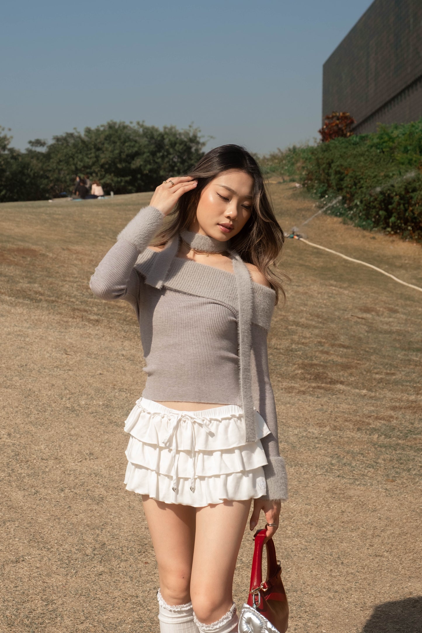 [ 可愛又小性感~ 毛毛一字膊 ] Little Bun Fluffy Off Shoulder Top + Skinny Scarf - 2 colours