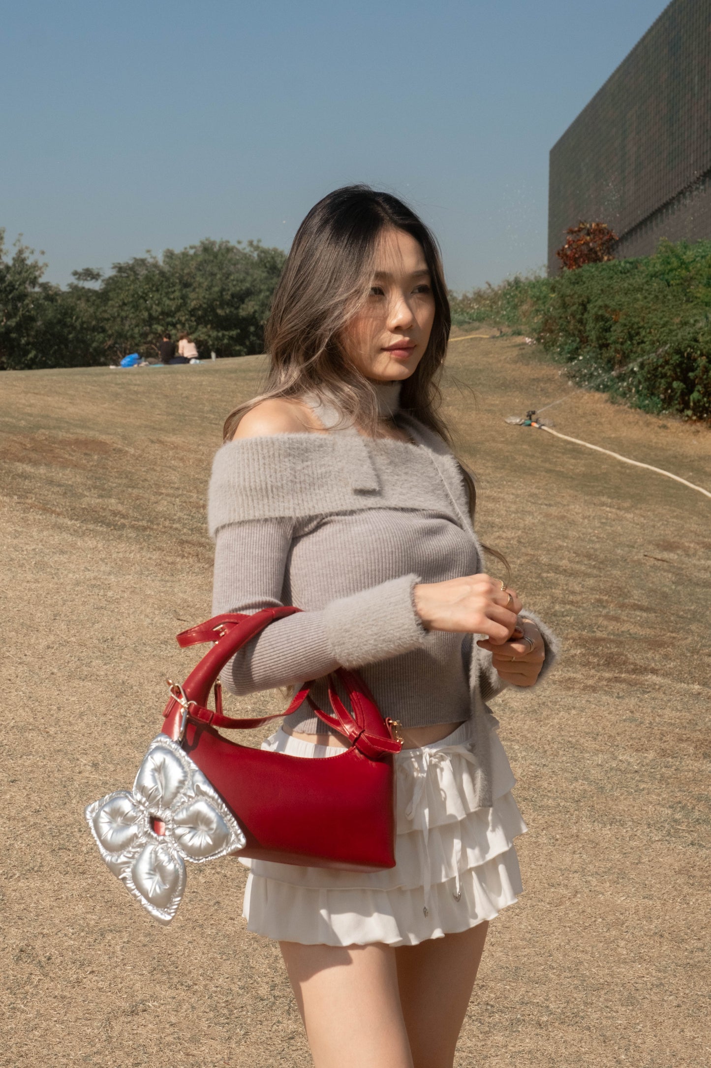 [ 可愛又小性感~ 毛毛一字膊 ] Little Bun Fluffy Off Shoulder Top + Skinny Scarf - 2 colours