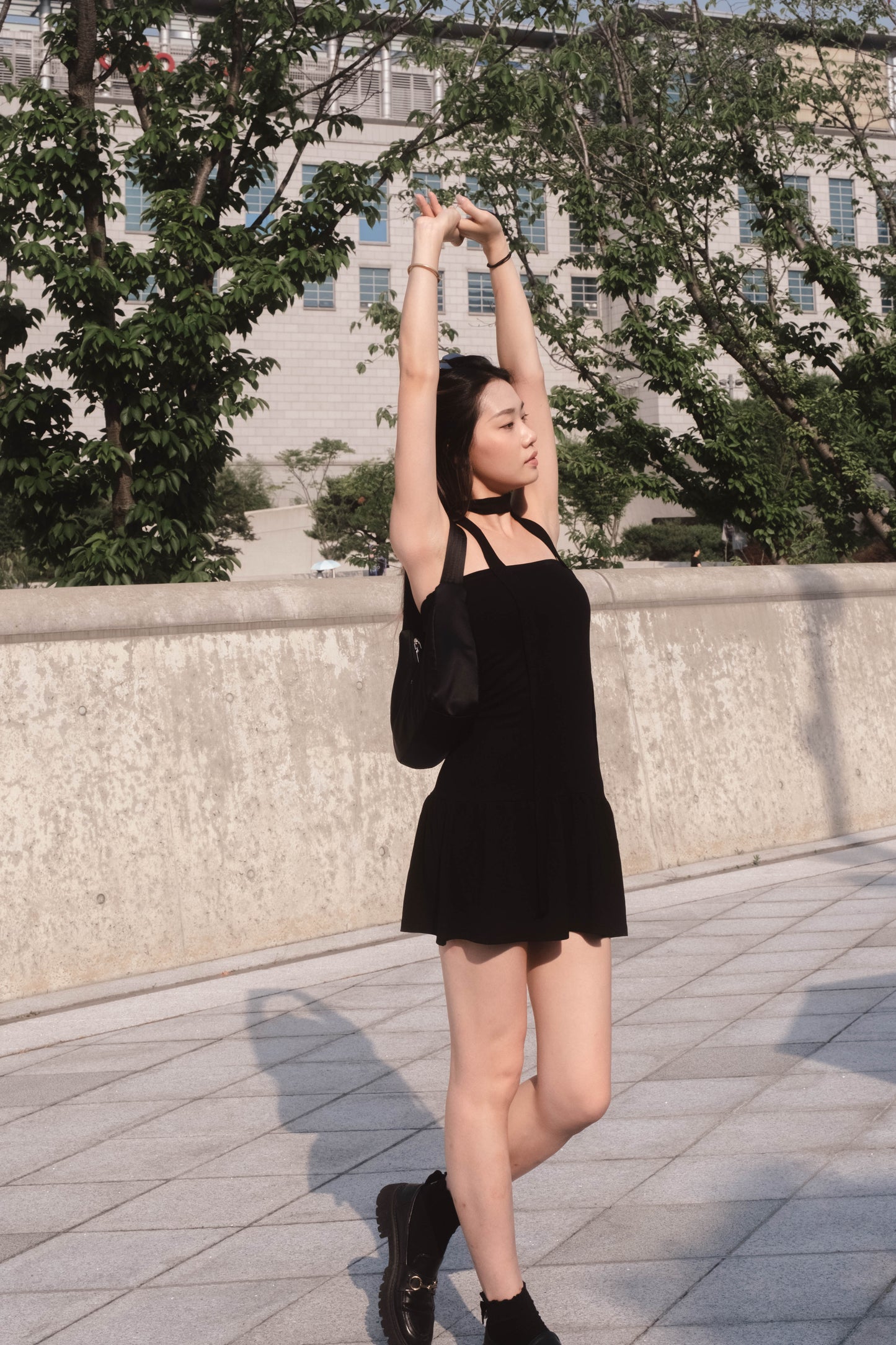 [ 韓國連線 🇰🇷 超推薦 !! 小魚尾軟糯連身裙 ] Little Arial Mini Dress (with skinny scarf) - Black