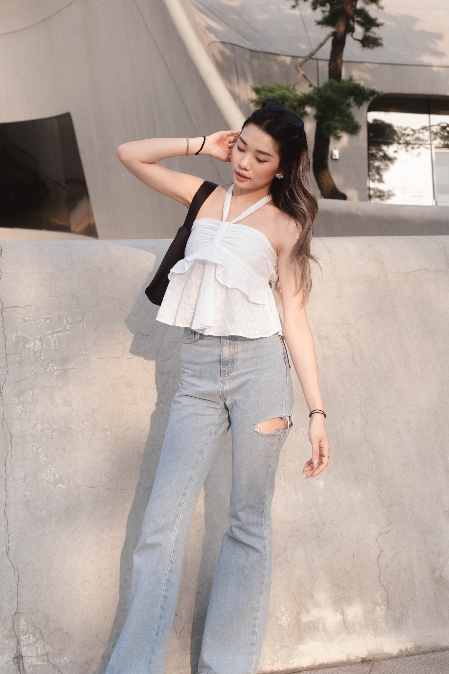 [ 韓國連線 🇰🇷 夏日 feel~ 溫柔法式暗花 Tube Top ] Hidden Garden Ruffle Top - White