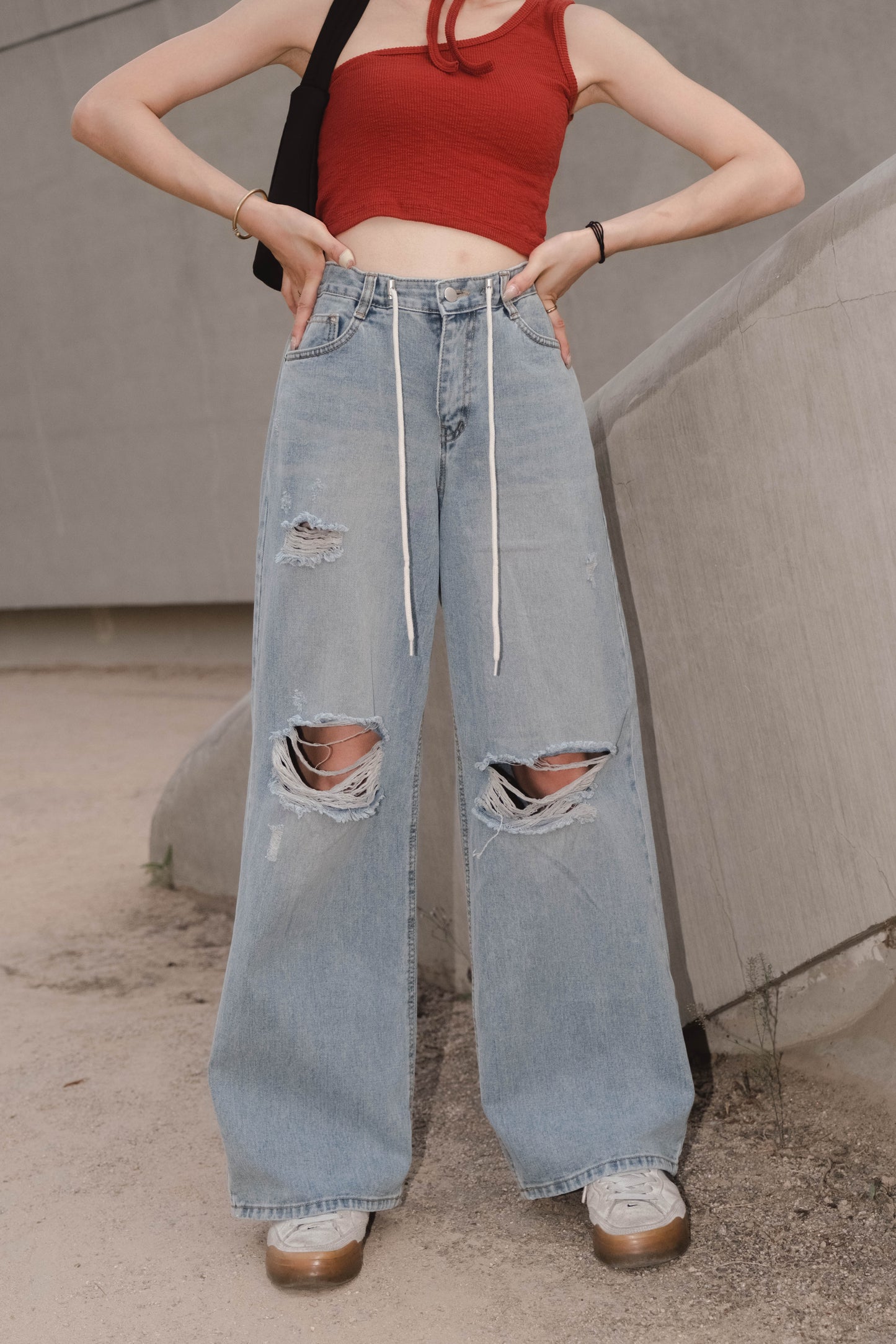 [ 韓國連線 🇰🇷 Cool AF ! 慵懶型格寬鬆爛牛] Triple Ripped Baggy Straight Jeans