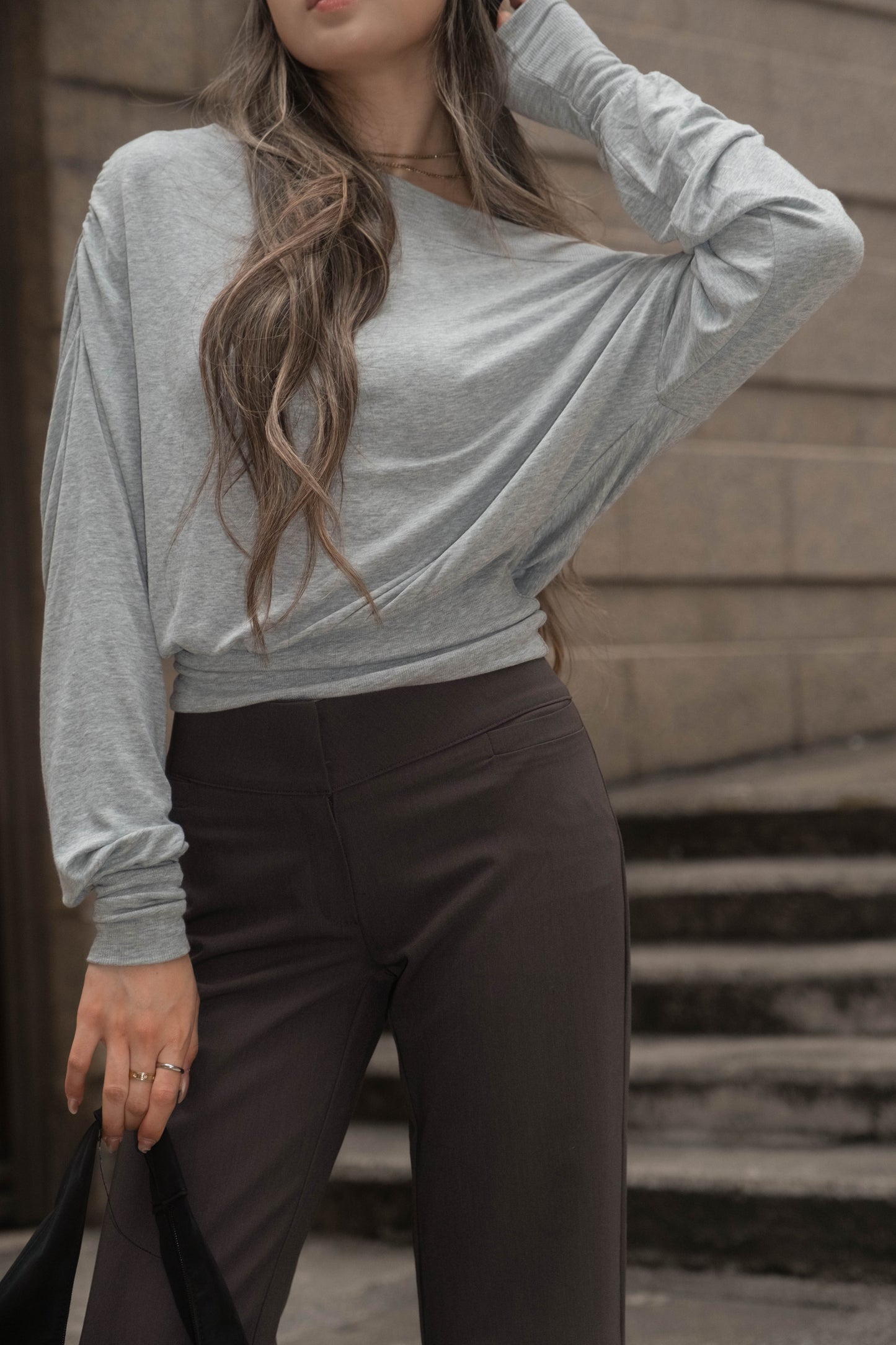 [ 🆕 無法抗拒的超柔軟觸感 ᶻ 𝗓 𐰁 .ᐟ ] Busy Cooling Asymmetric Top - 3 colours