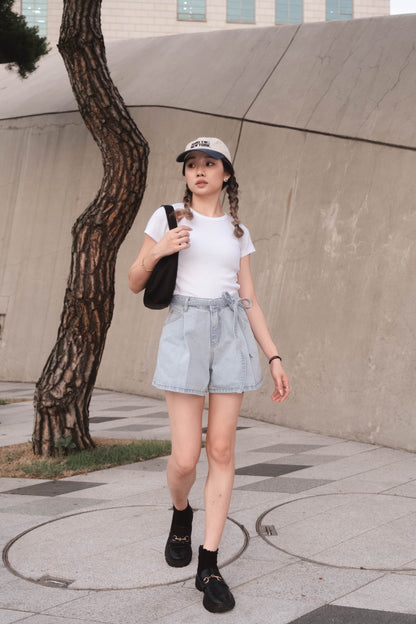 [ 韓國連線 🇰🇷 法式溫柔短牛仔~]  Skye A-line Denim Shorts - Light Blue