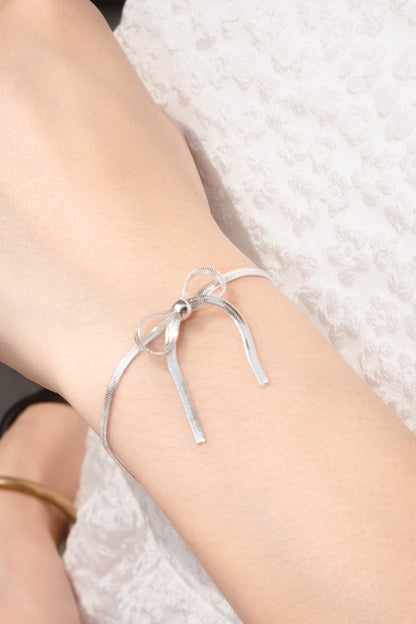 [ 韓國連線 🇰🇷 百搭 ! 蝴蝶結手鏈 ] Snake Chain Ribbon Bracelet - Silver