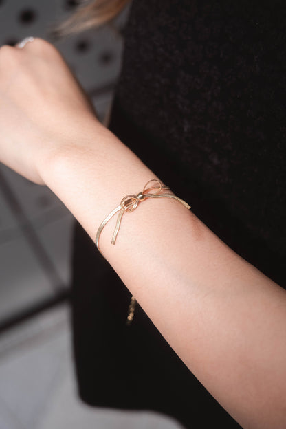[ 韓國連線 🇰🇷 百搭 ! 蝴蝶結手鏈 ] Snake Chain Ribbon Bracelet - Gold
