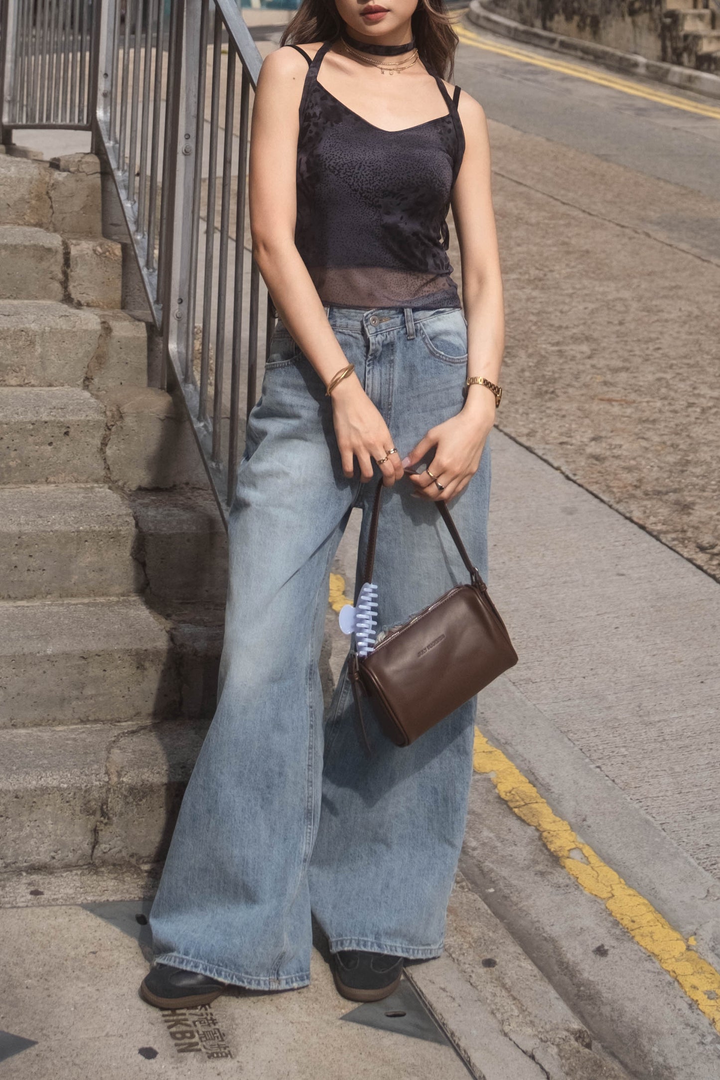 [ 🆕 極力推介!‧ ₊˚🎧⊹♡ 鬆弛感型爆直筒爛牛] Laid-back Ripped Jeans Straight