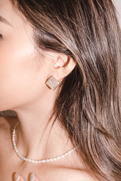 [ 閃閃貝殼方形耳環 ] Sea Shell Square Earrings