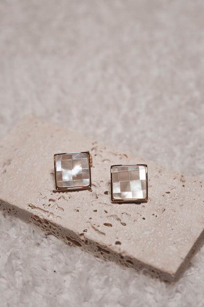 [ 閃閃貝殼方形耳環 ] Sea Shell Square Earrings