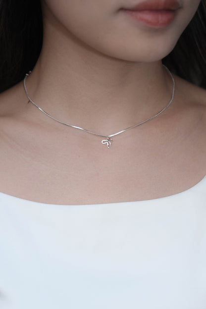 [ 韓國連線 🇰🇷 簡約ribbon銀頸鏈~ ] Little Mini Ribbon Necklace - Silver