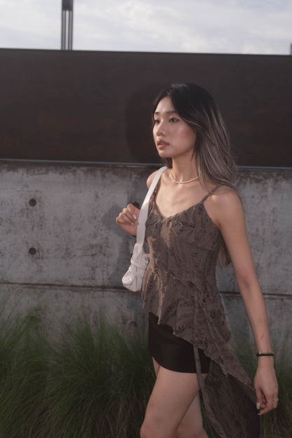 [ 飄逸~ 不規則吊帶 ] Shaved Snow Ruffle Top - Brown