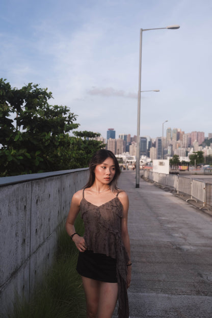 [ 飄逸~ 不規則吊帶 ] Shaved Snow Ruffle Top - Brown