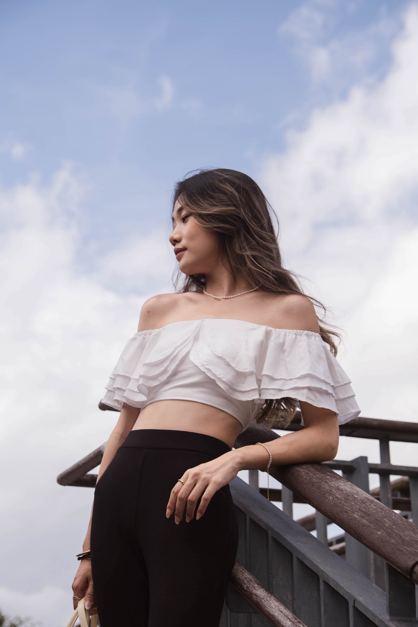 [ Lady~ 飄飄彈性小性感] Dear Ruffle Off-shoulder Top - White