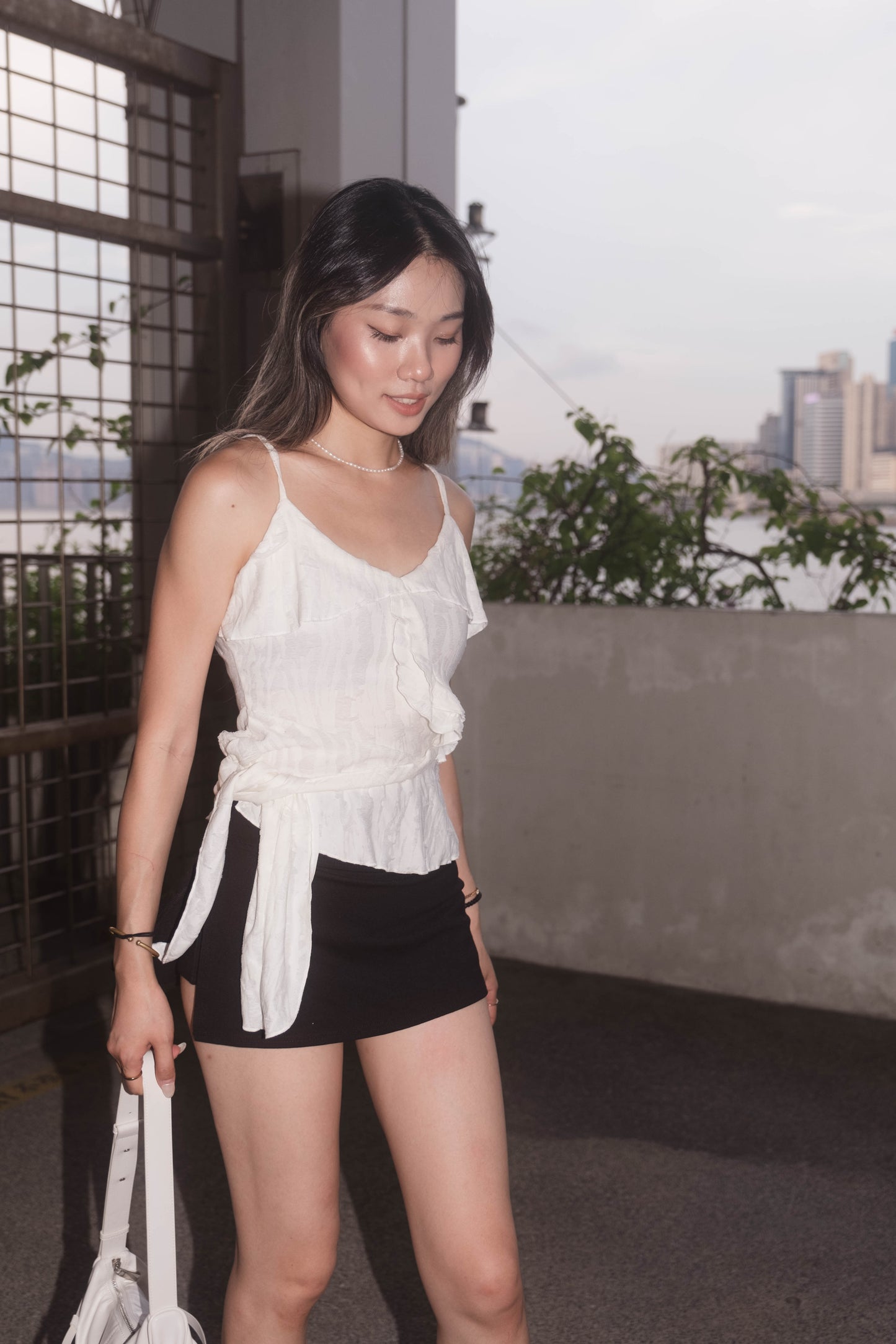 [ 飄逸~ 不規則吊帶 ] Shaved Snow Ruffle Top - White