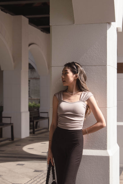 [ 簡約心心領padded top ] Galia Ruched Top Padded