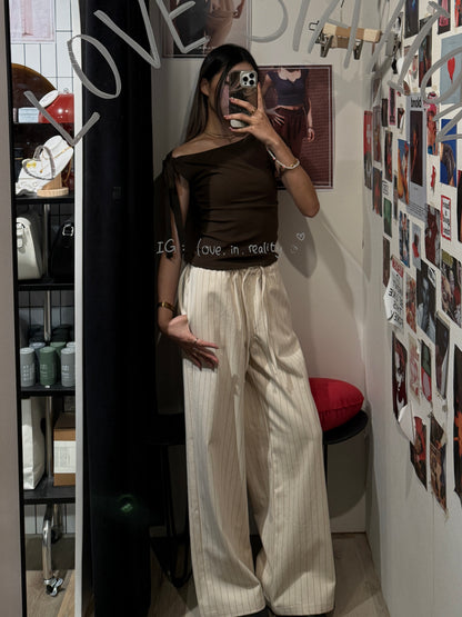 [ 率先上架熱門款!! 衣櫥必備斜膊綁帶 ] Butterfly Asymmetric Top - 3 colours
