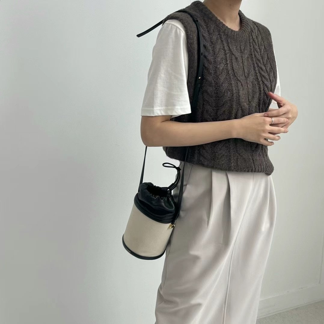 [ 秋冬配襯必備! 針織背心 ] Series Knit Vest - 4 colours