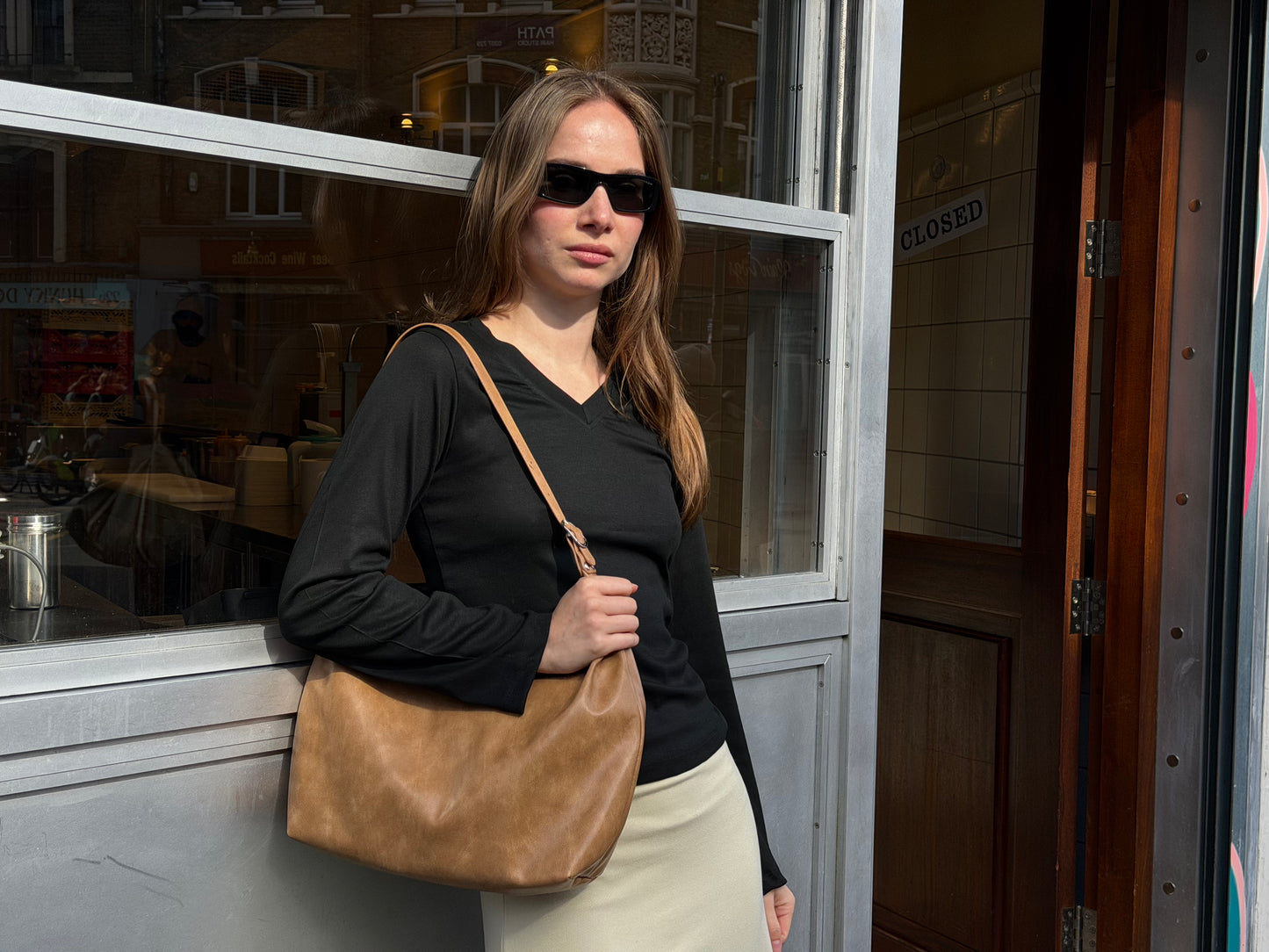 July Mansion - Large Bente in Almond Brown