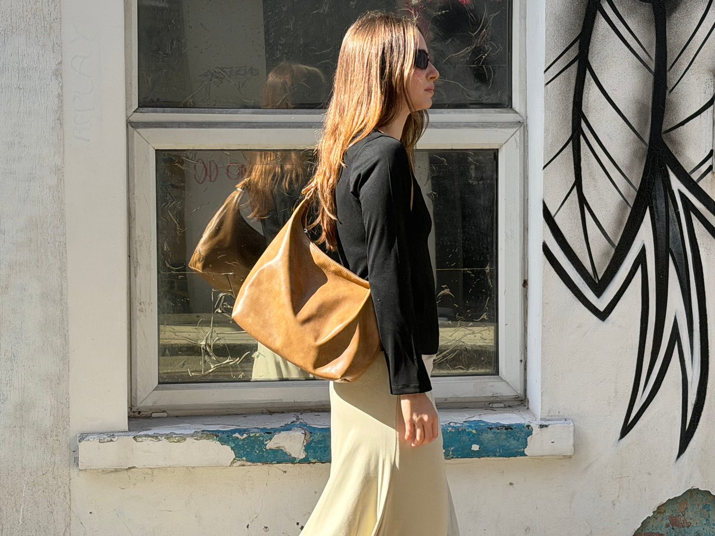 July Mansion - Large Bente in Almond Brown