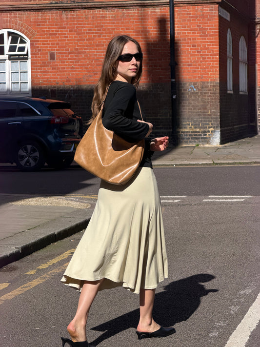 July Mansion - Large Bente in Almond Brown