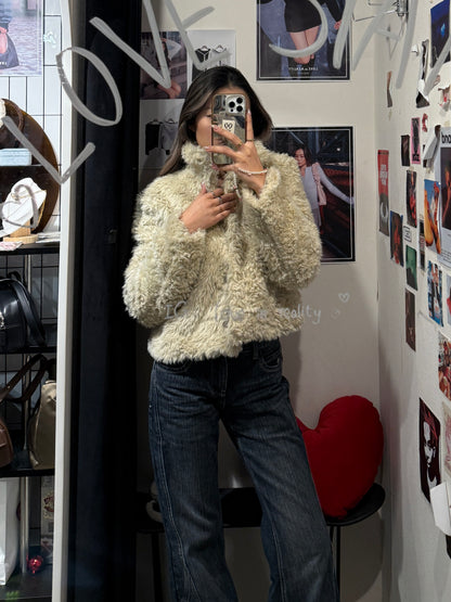 [ 🆕 有型又可愛~! 卷毛毛短外套 ] Puppy Love Fluffy Jacket - 2 colours