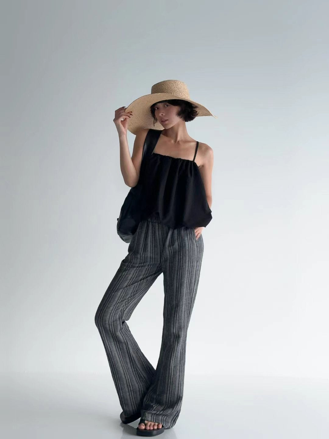 [ 新品優惠 🆕 休閒直間紋~ 飄飄喇叭褲 ] Pattaya Flare Pants - 2 colours