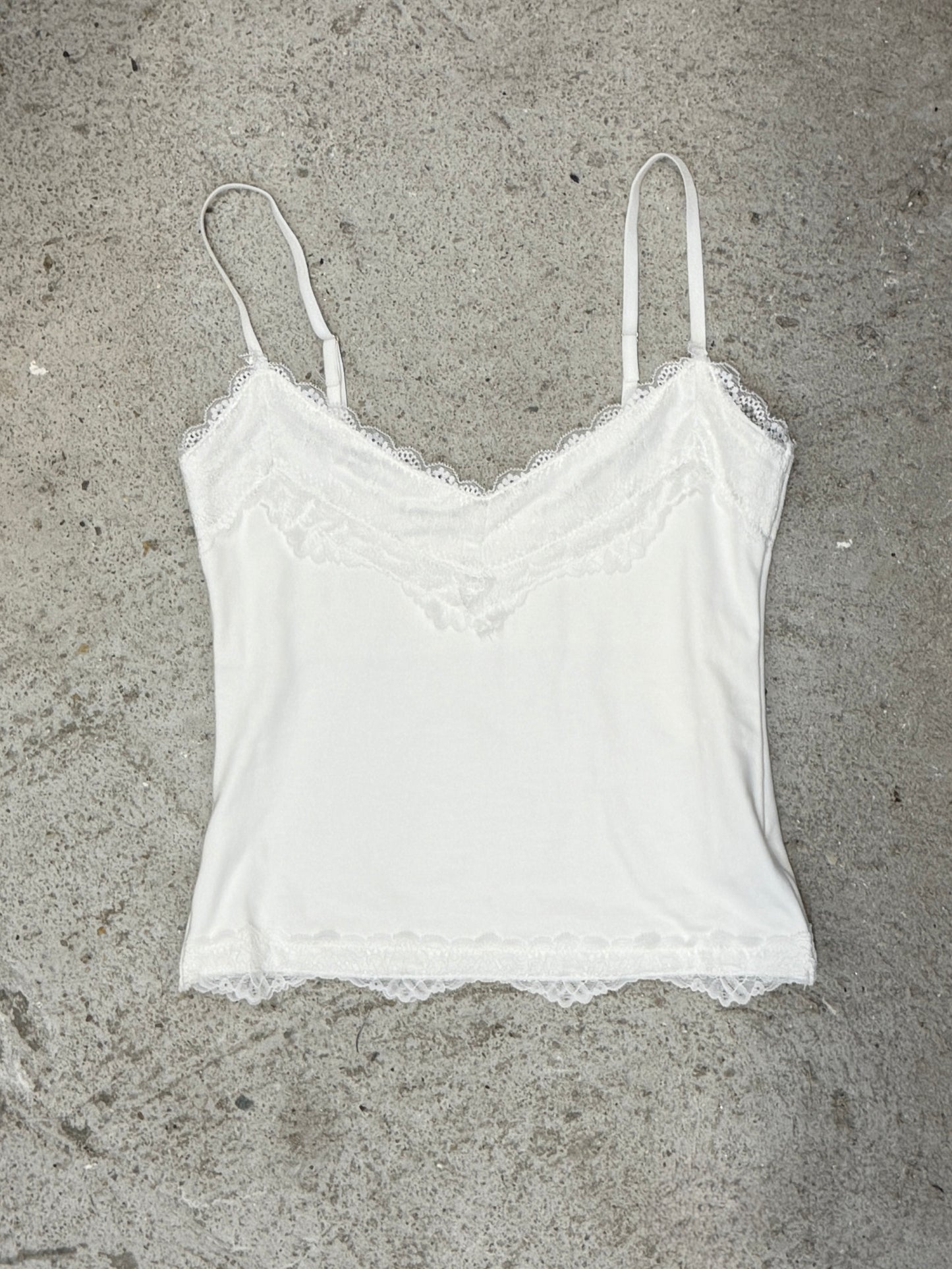 🆕 Scalloped Lace Cami Top - 3 colours