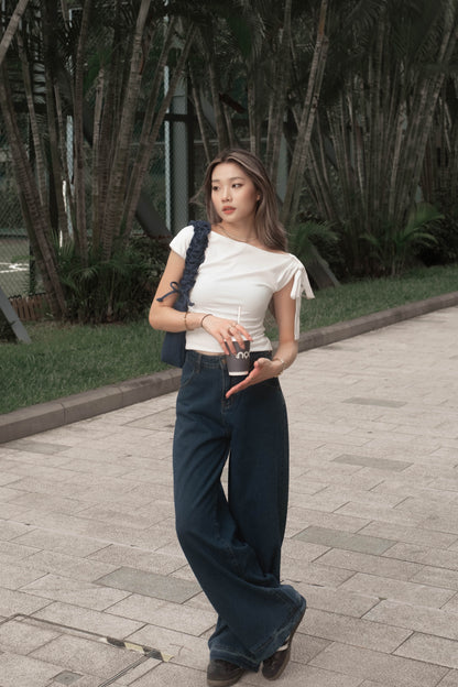 [ 率先上架熱門款!! 衣櫥必備斜膊綁帶 ] Butterfly Asymmetric Top - 3 colours