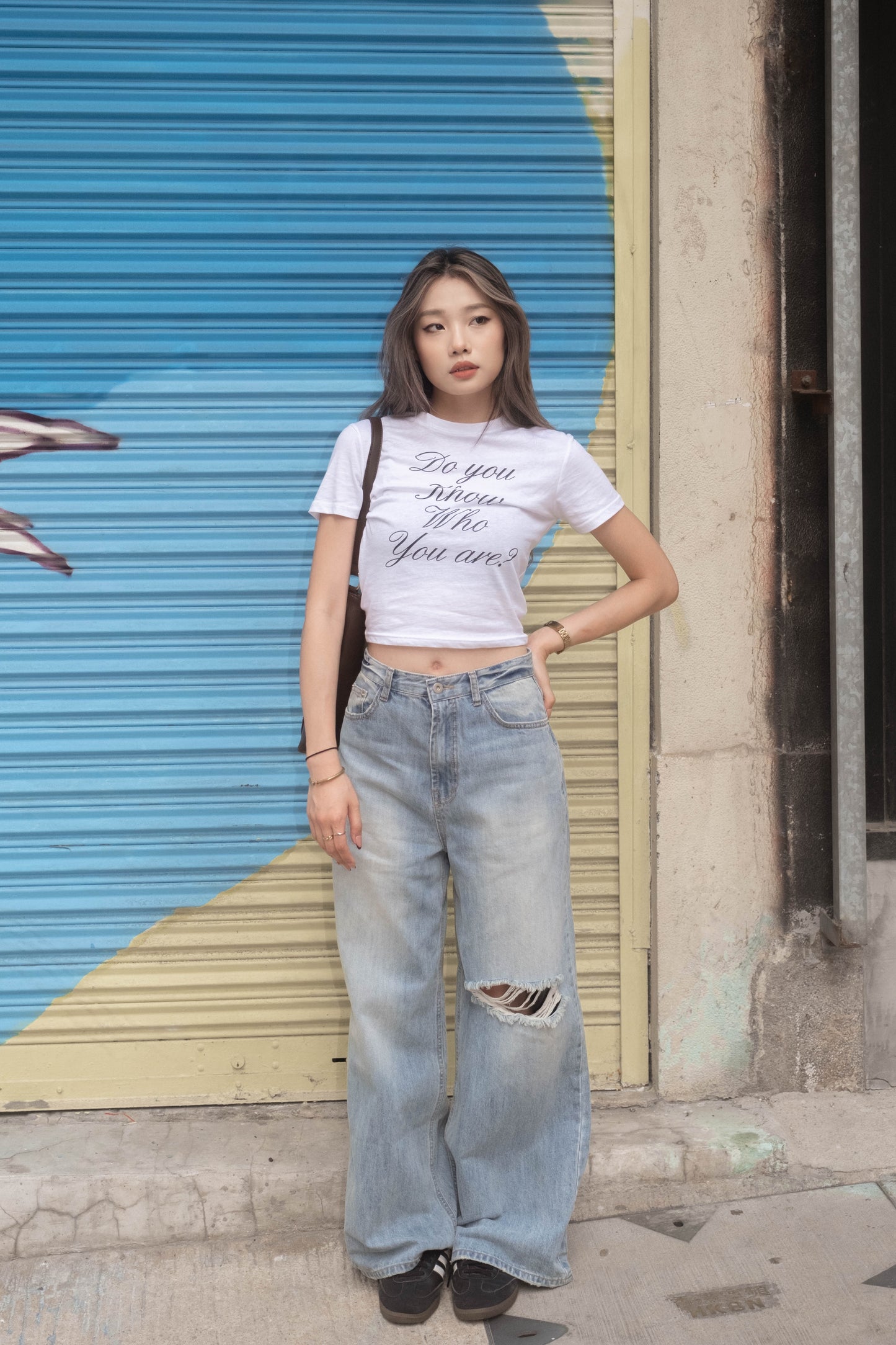 [ 夏日悠閒~ 輕飄飄 tee ] Who You Are Tee  - 3 colours