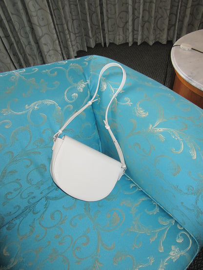 July Mansion - Gia in Coconut