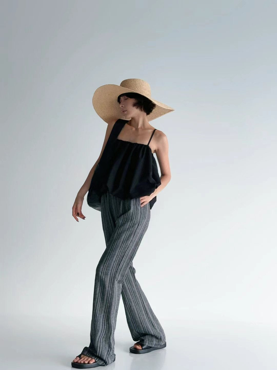 [ 新品優惠 🆕 休閒直間紋~ 飄飄喇叭褲 ] Pattaya Flare Pants - 2 colours