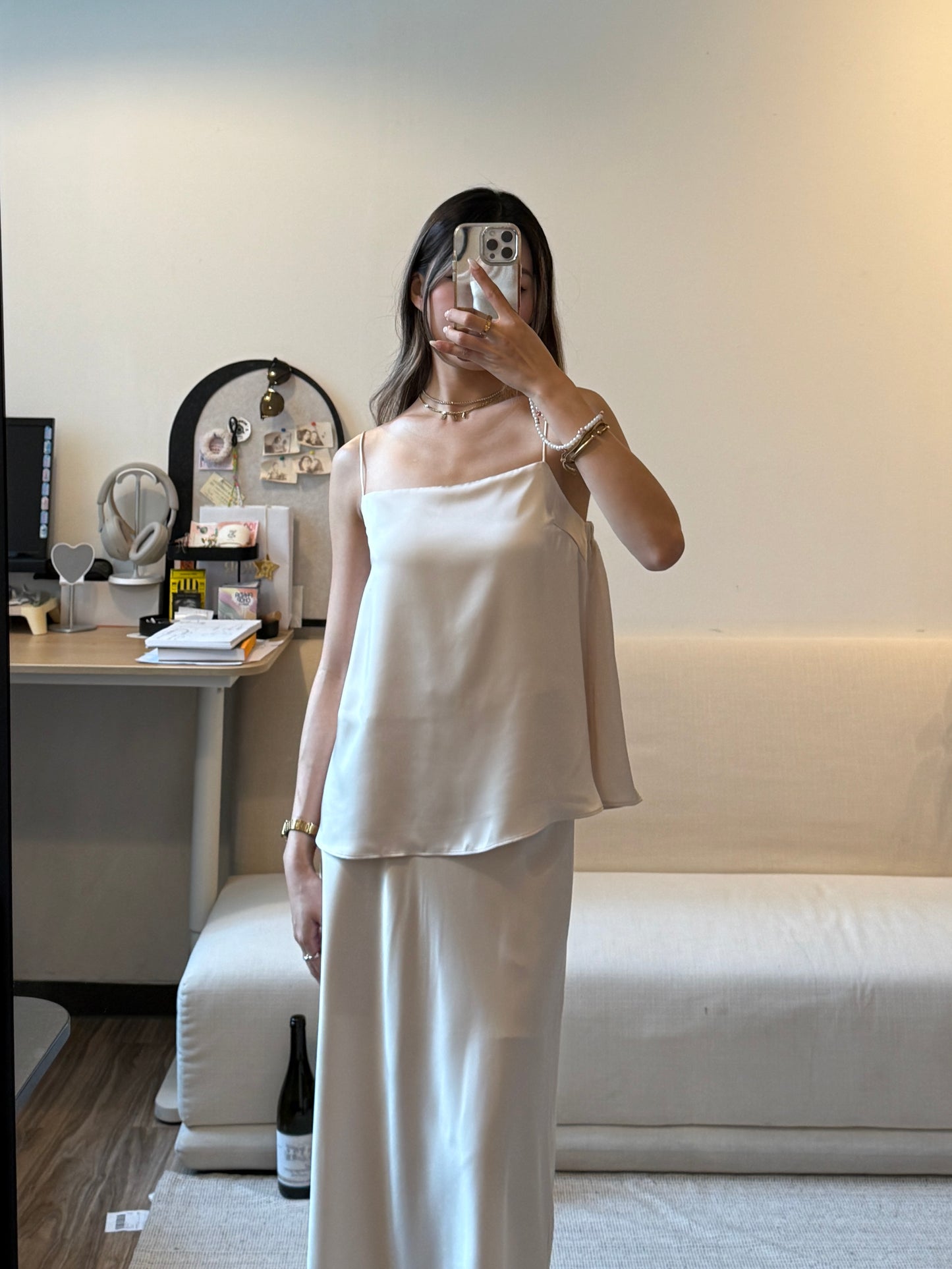 [ 極致高級感 🫧🐚✧˖°柔滑絲質 簡約氣質吊帶 ] Satin Spaghetti Cami - 2 colours