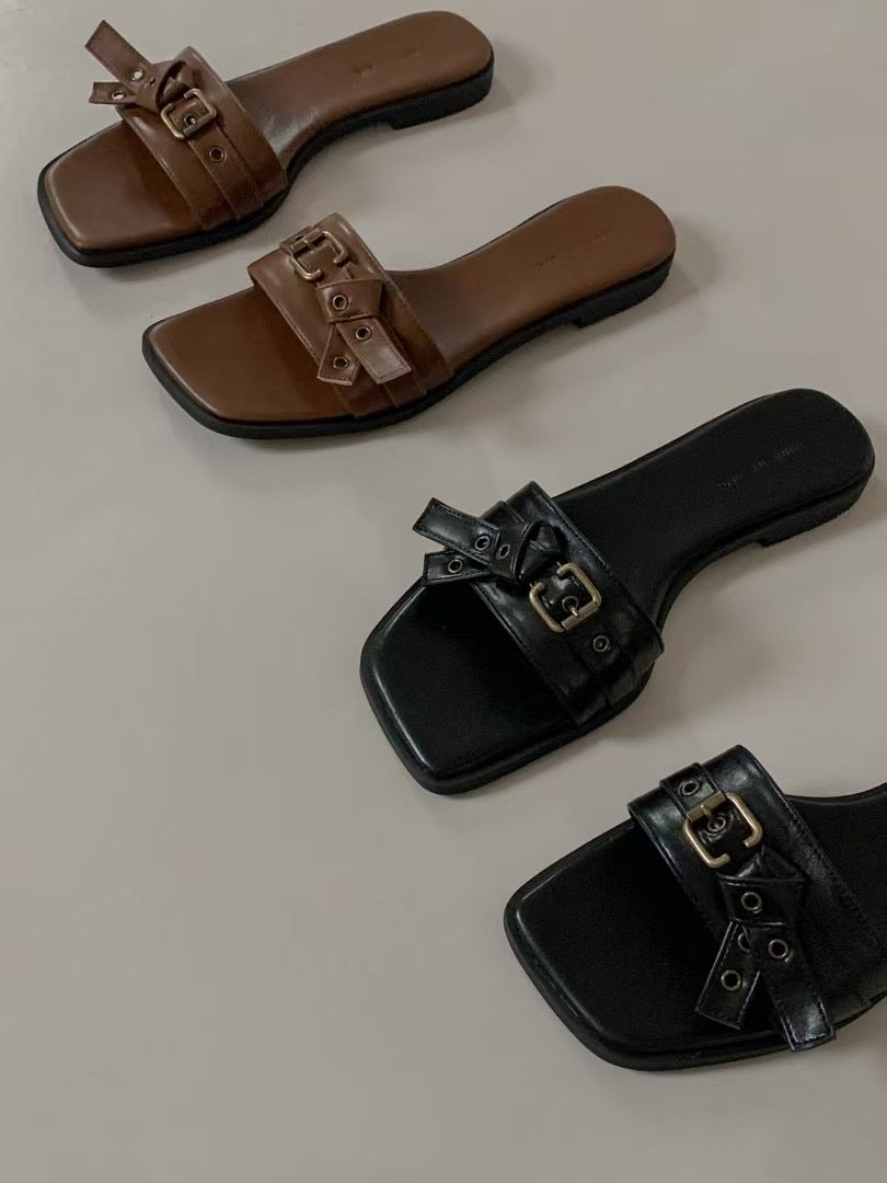 [ 新品優惠 🆕 有驚喜!! 軟腍腍易襯拖鞋] Buckle Soft Leather Slides