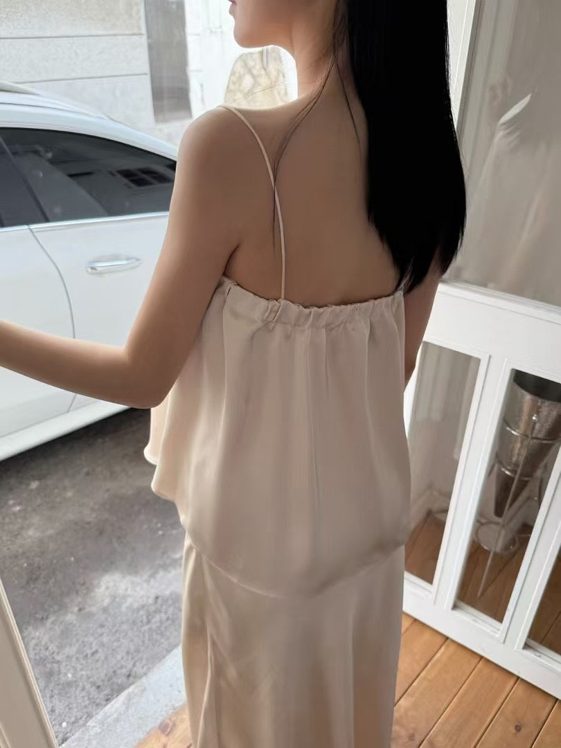 [ 🆕 極致高級感 🫧🐚✧˖° 柔滑絲質 簡約氣質吊帶 ] Satin Spaghetti Cami - 2 colours