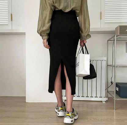 [ 休閒氣質長裙~] Basic Stretchy Split Maxi Skirt - Black