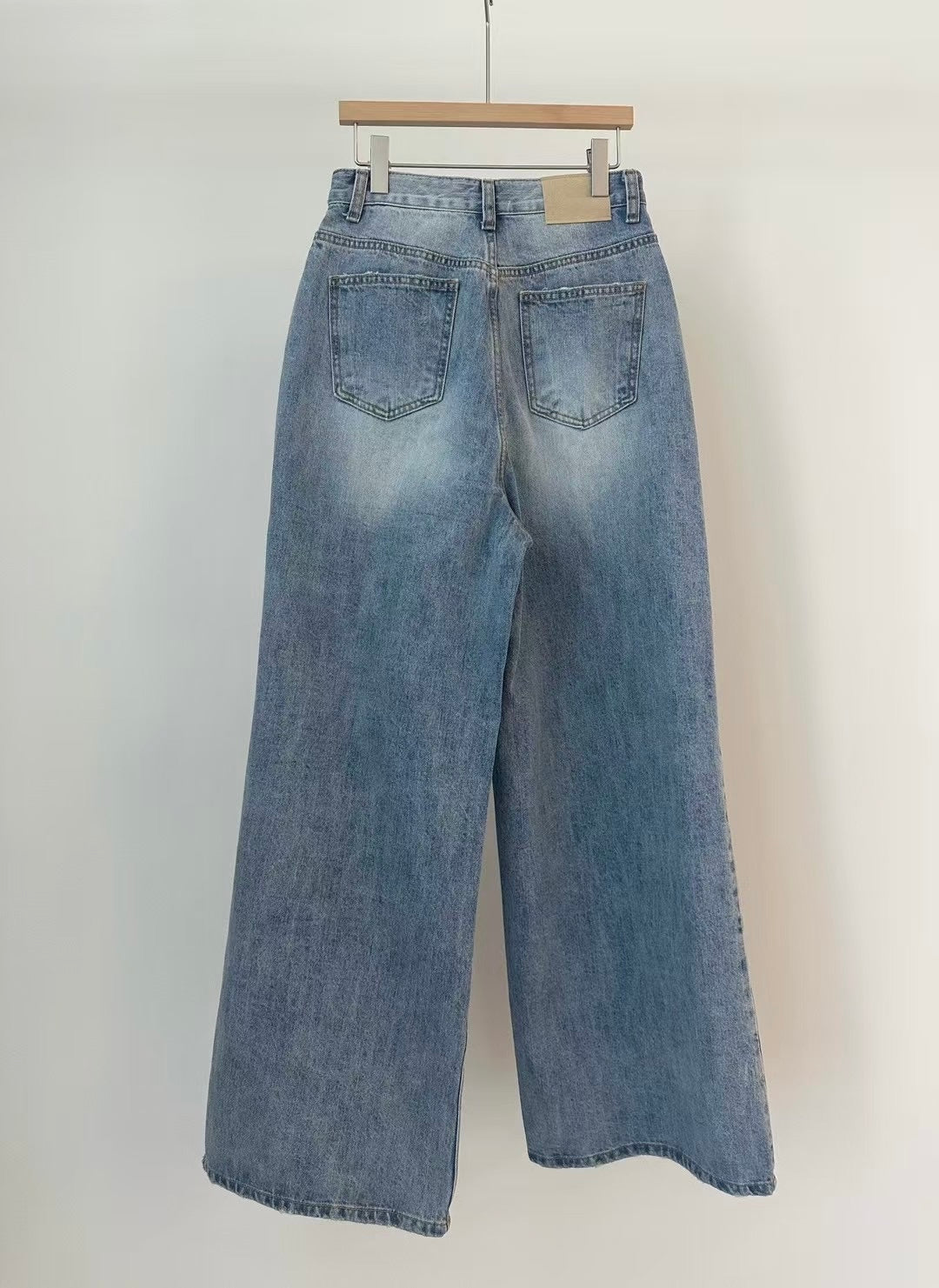 [ 🆕 極力推介!‧ ₊˚🎧⊹♡ 鬆弛感型爆直筒爛牛] Laid-back Ripped Jeans Straight