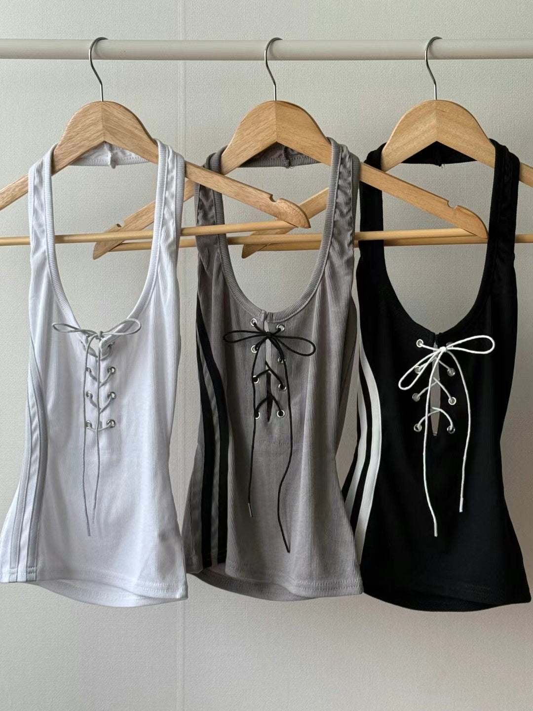 [ 🆕 型格性感 ✰ ✰ ✰ 綁帶露背 top ] Ada's Backless Tank - 3 colours