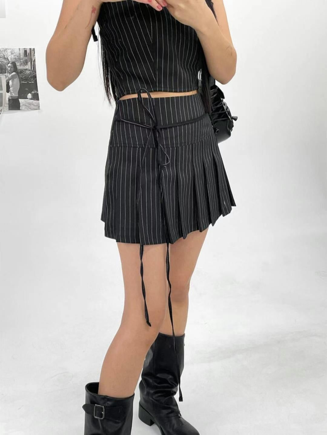 [ 可鹽可甜~ 綁帶直間百褶裙 ] Tie Ribbon Mini Skirt - Black