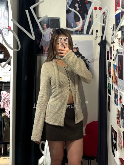 [ 🆕 搶手goody! 毛毛開衩長衫~ ] Fluffy Split Button Up  + Skinny Scarf - 3 colours