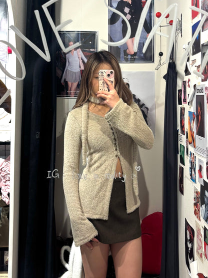 [ 🆕 搶手goody! 毛毛開衩長衫~ ] Fluffy Split Button Up  + Skinny Scarf - 3 colours