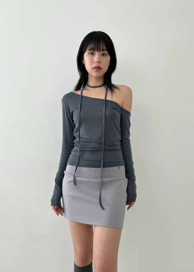 [ Sassy! 不暴露的性感! ] Single Shoulder Skinny Scarf Top - 3 colours