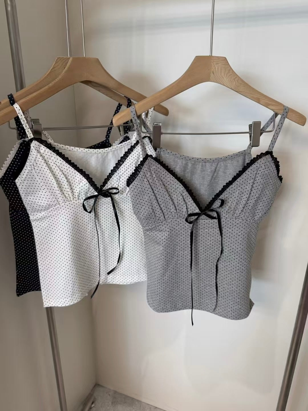 [ 本月新品 🆕 波點熱潮來襲!! ] Polka Dot Cami - 3 colours