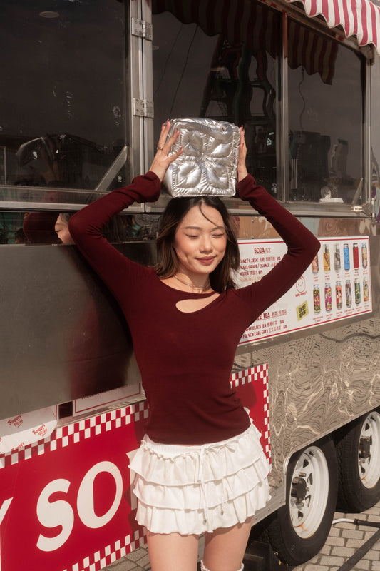 [ 🆕 大力推薦! 小性感彈性薄長衫 ] Sneak Out Top - 2 colours