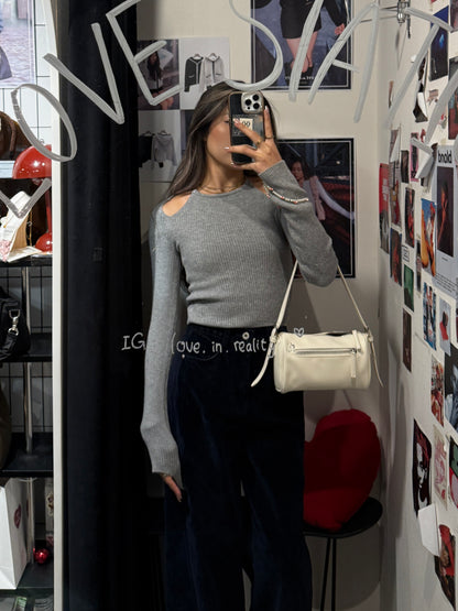 [ 🆕 小性感露膊 top ] Celia Halter Long sleeves Top - 2 colours