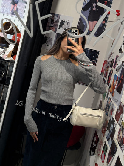 [ 🆕 小性感露膊 top ] Celia Halter Long sleeves Top - 2 colours