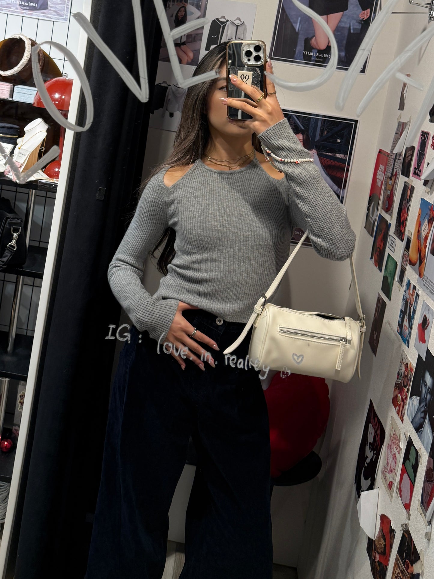 [ 🆕 小性感露膊 top ] Celia Halter Long sleeves Top - 2 colours